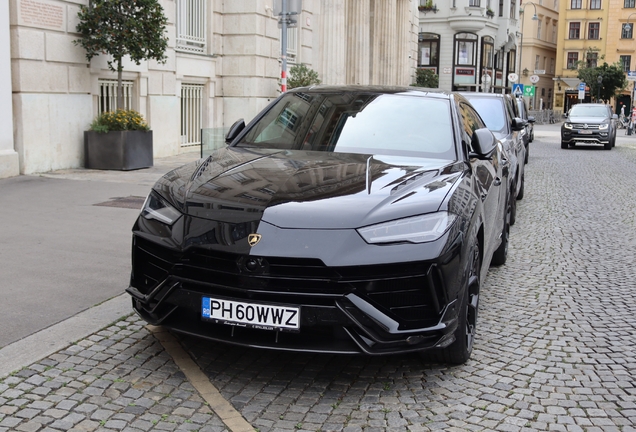 Lamborghini Urus Performante