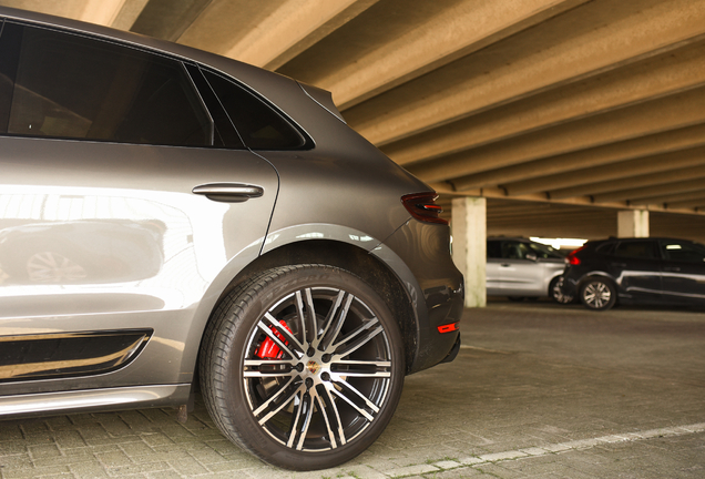 Porsche 95B Macan Turbo