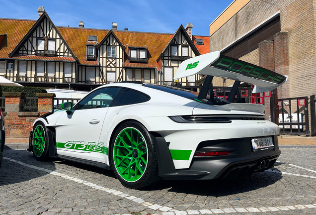 Porsche 992 GT3 RS Weissach Package