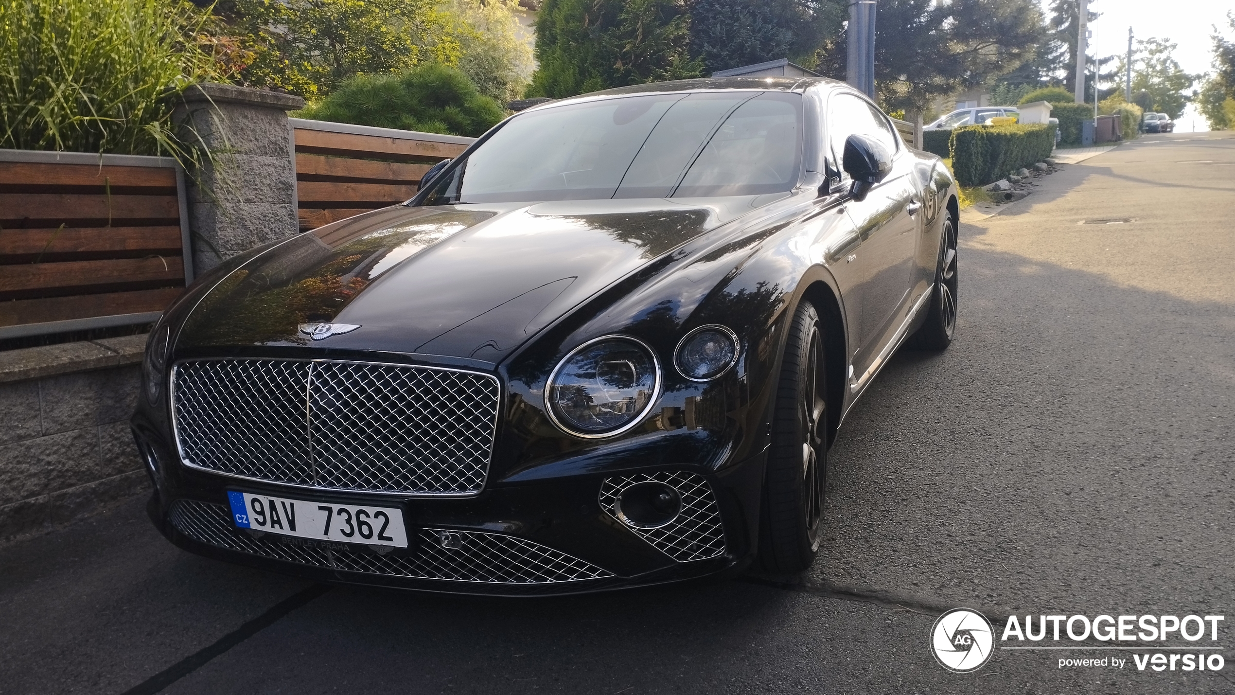 Bentley Continental GT V8 Azure