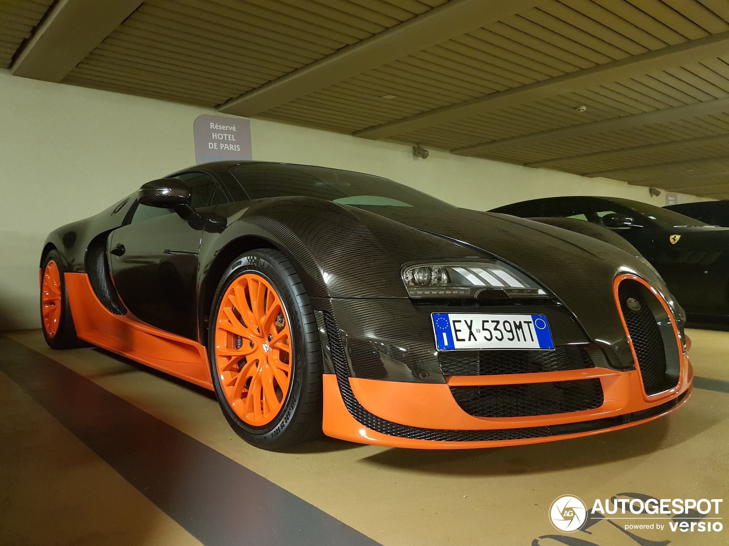 Bugatti Veyron 16.4 Super Sport L'Edition Spéciale Record du Monde