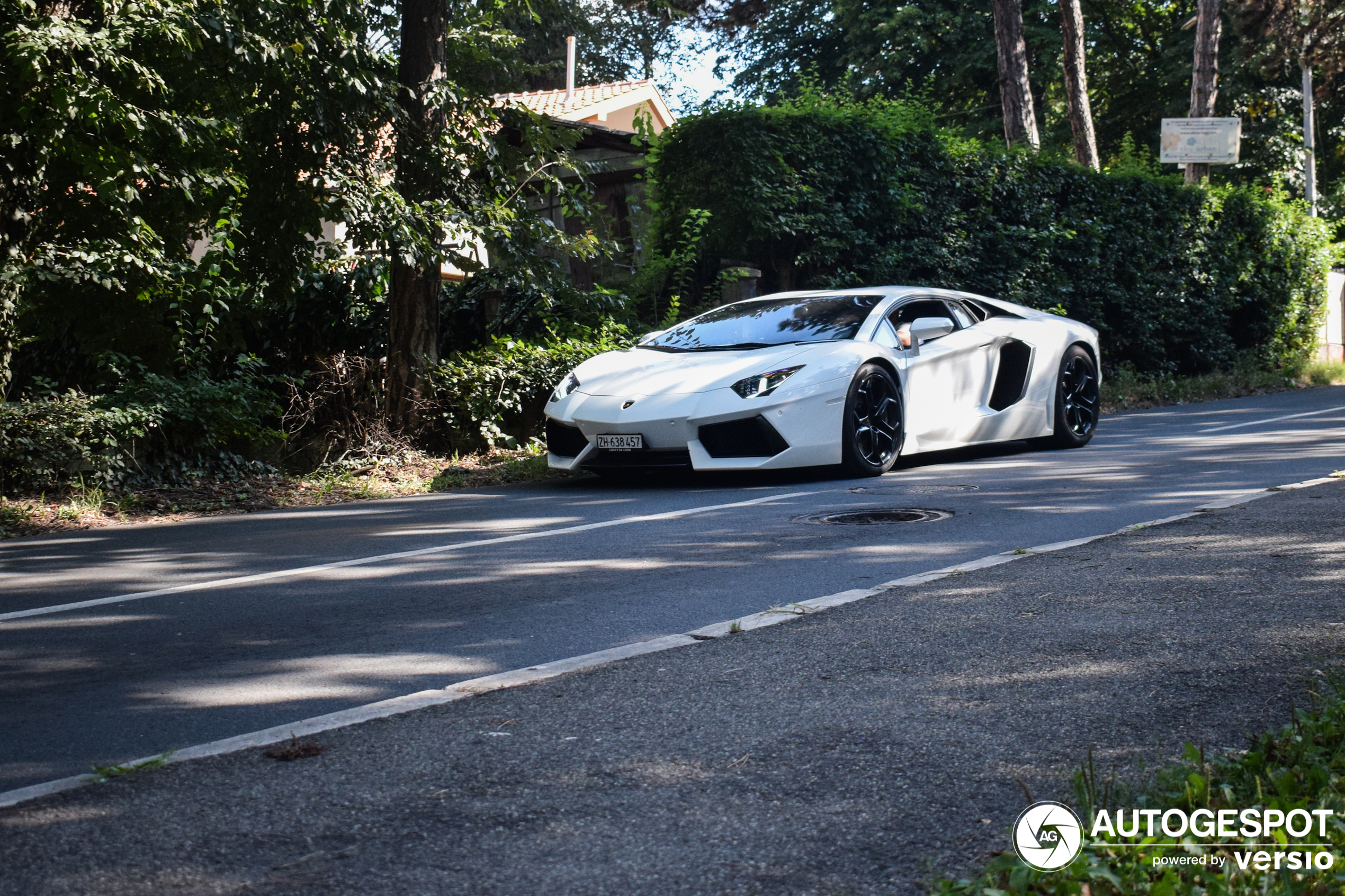 Lamborghini Aventador LP700-4