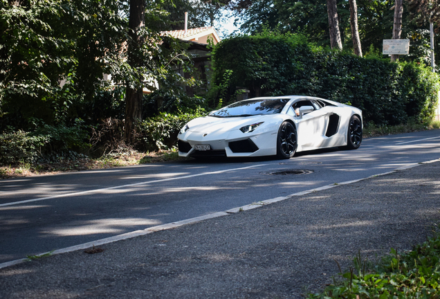 Lamborghini Aventador LP700-4