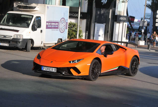 Lamborghini Huracán LP640-4 Performante