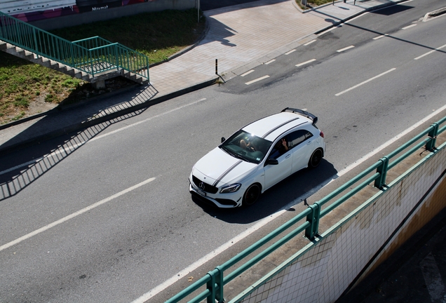 Mercedes-AMG A 45 W176 2015