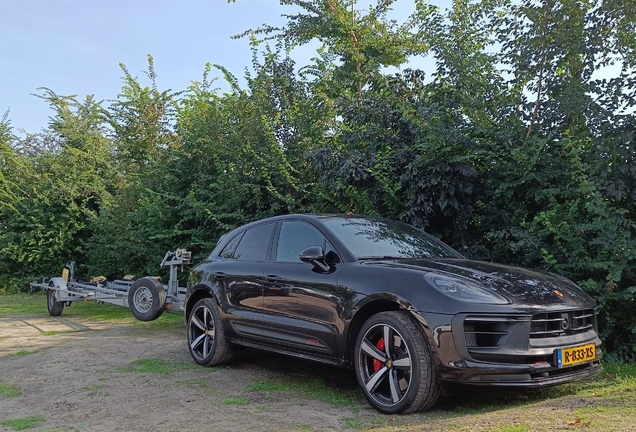 Porsche 95B Macan GTS MkIII