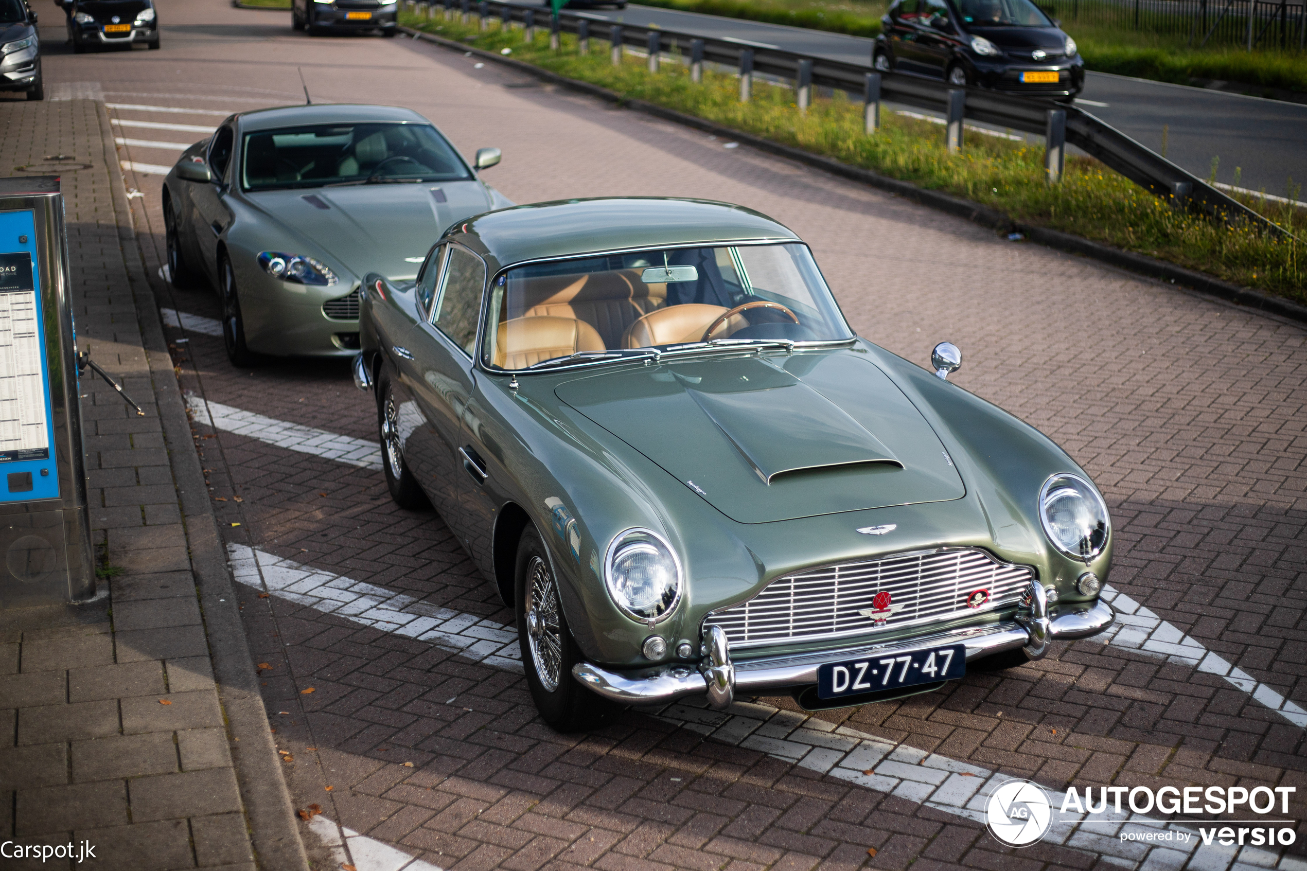 Aston Martin DB5 schittert in prachtige combo