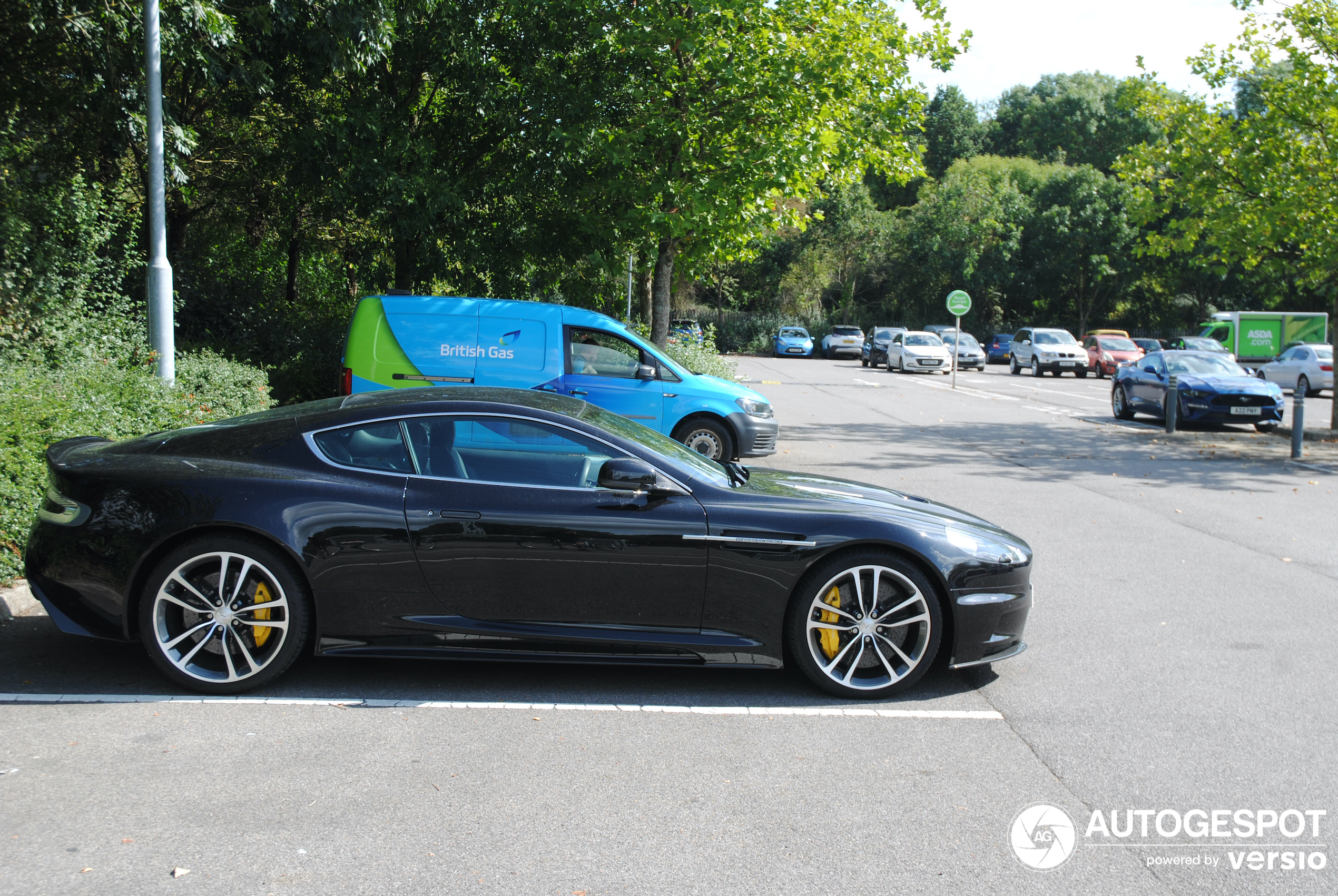 Aston Martin DBS