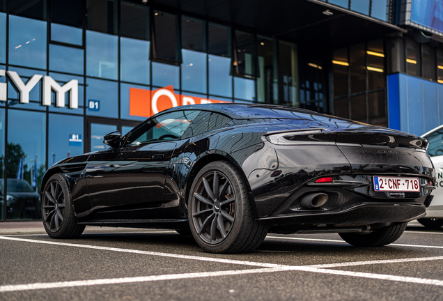 Aston Martin DB11 V8