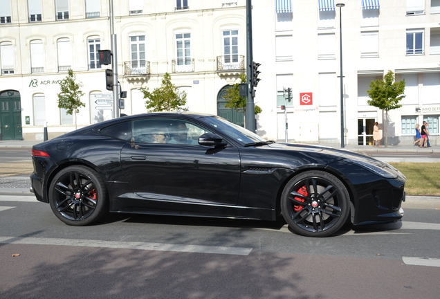 Jaguar F-TYPE R Coupé