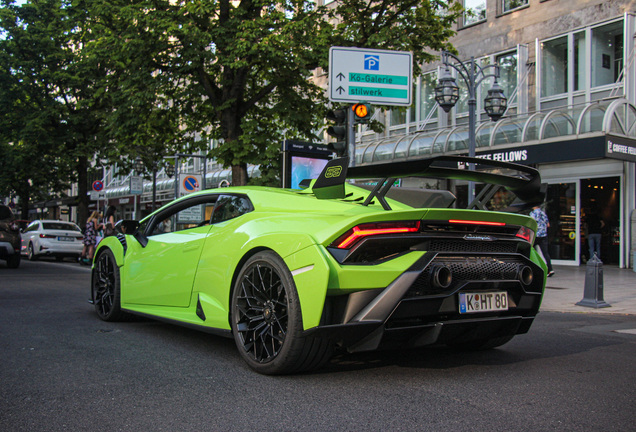 Lamborghini Huracán LP640-2 STO