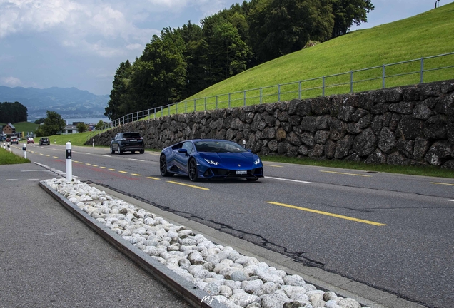 Lamborghini Huracán LP640-4 EVO