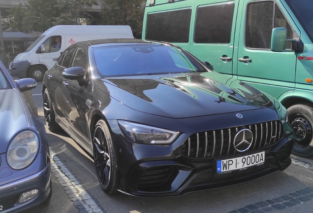 Mercedes-AMG GT 63 S X290