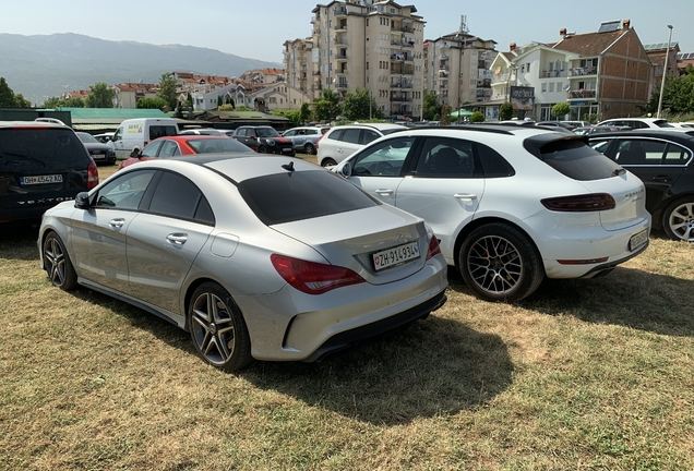 Mercedes-Benz CLA 45 AMG C117