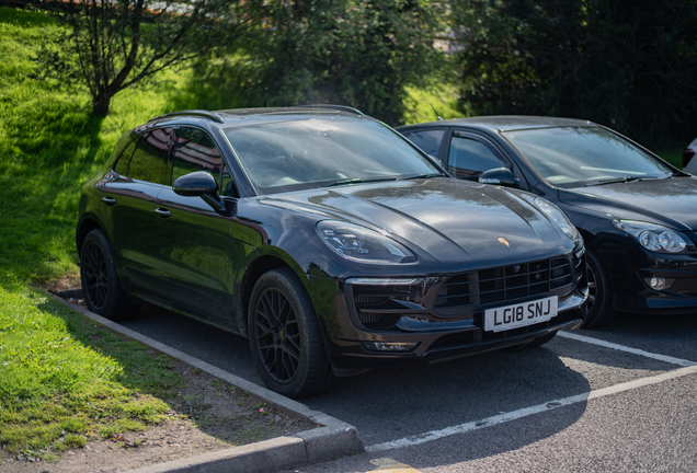 Porsche 95B Macan GTS