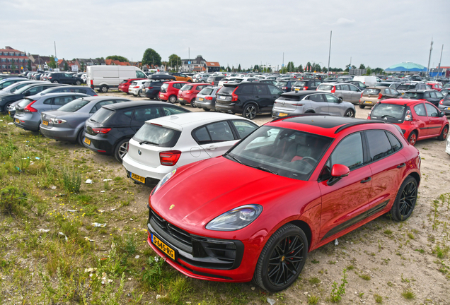 Porsche 95B Macan GTS MkIII