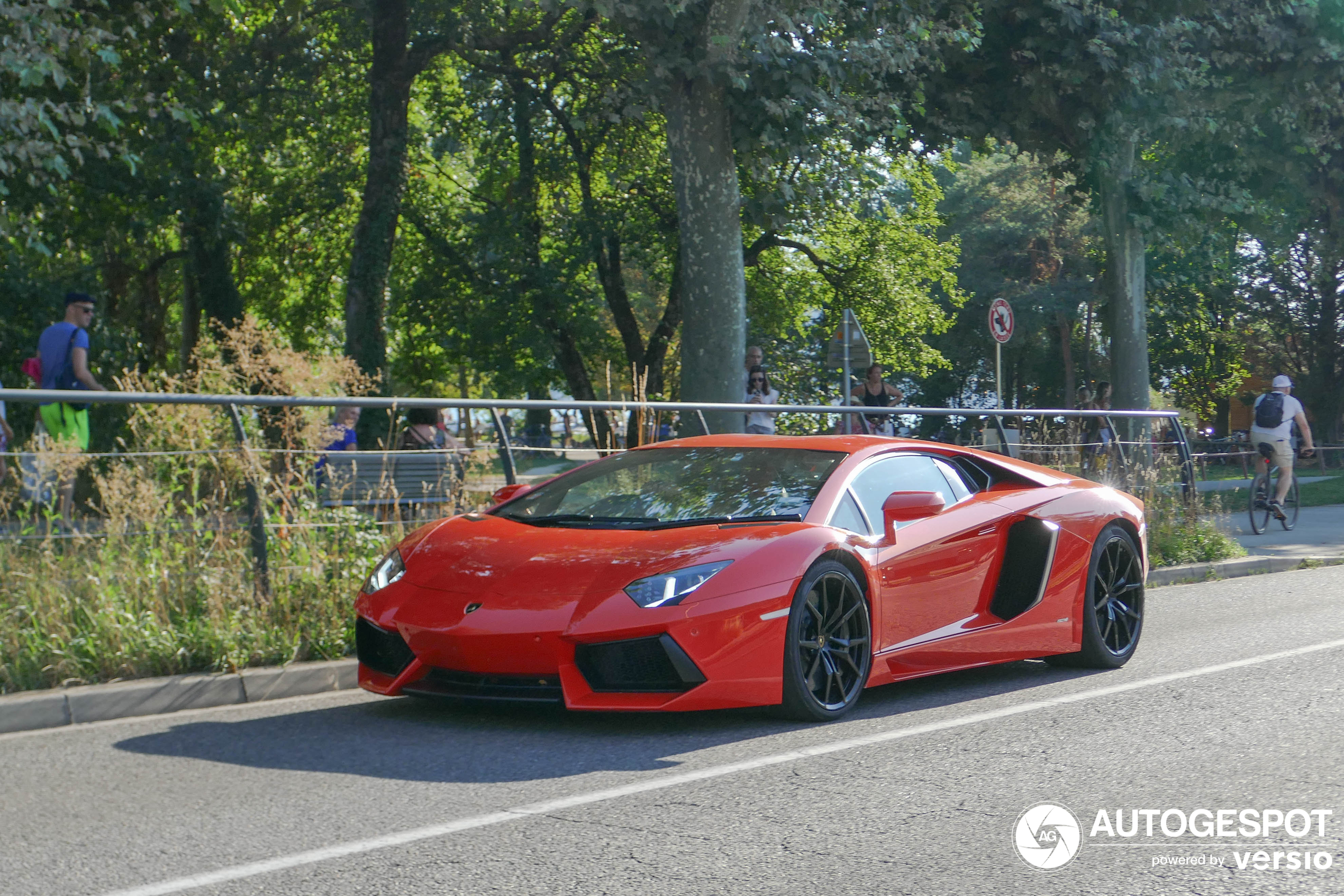 Lamborghini Aventador LP700-4