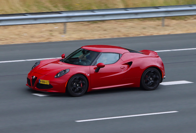 Alfa Romeo 4C Coupé