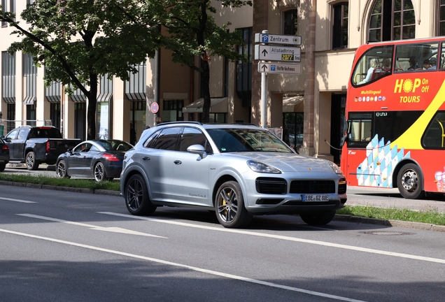 Porsche Cayenne Turbo S E-Hybrid