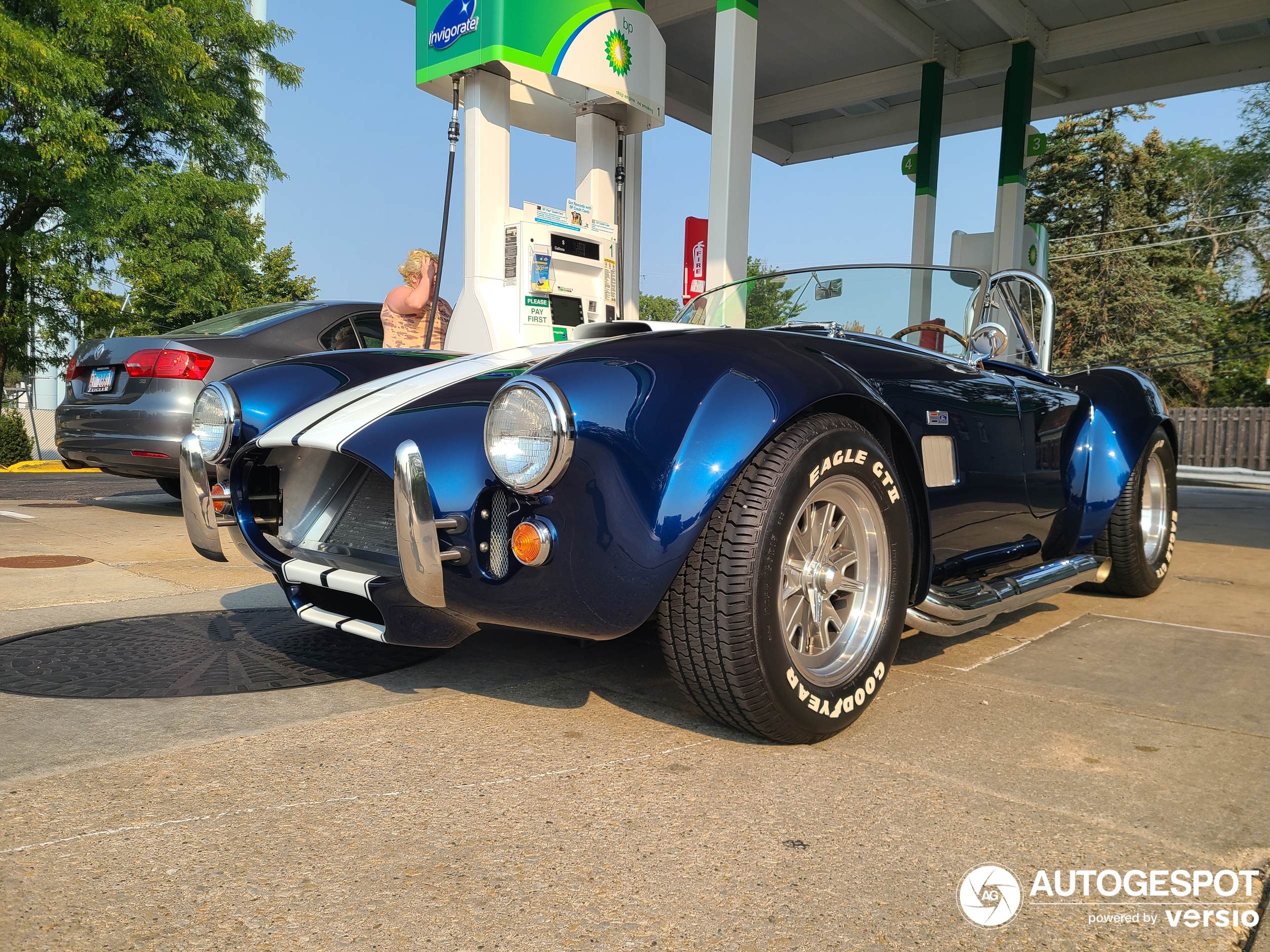 AC Cobra 427