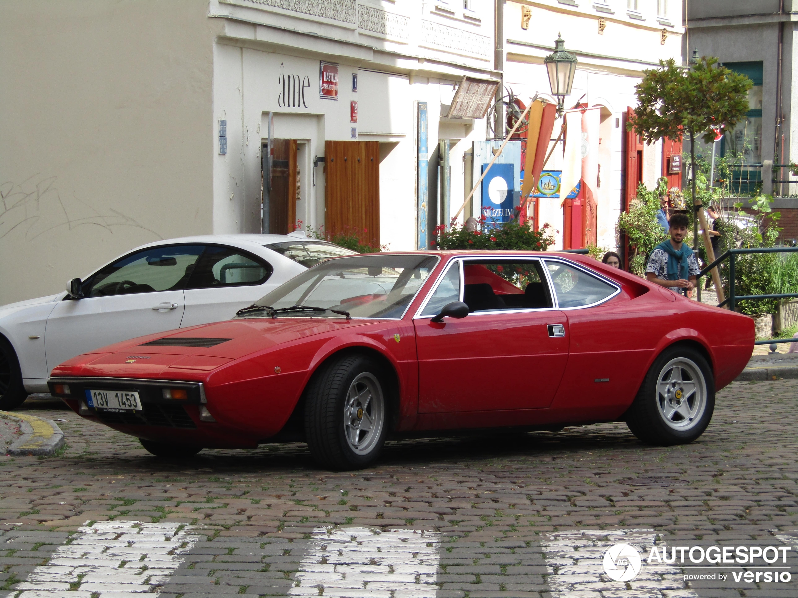 Ferrari Dino 208 GT4