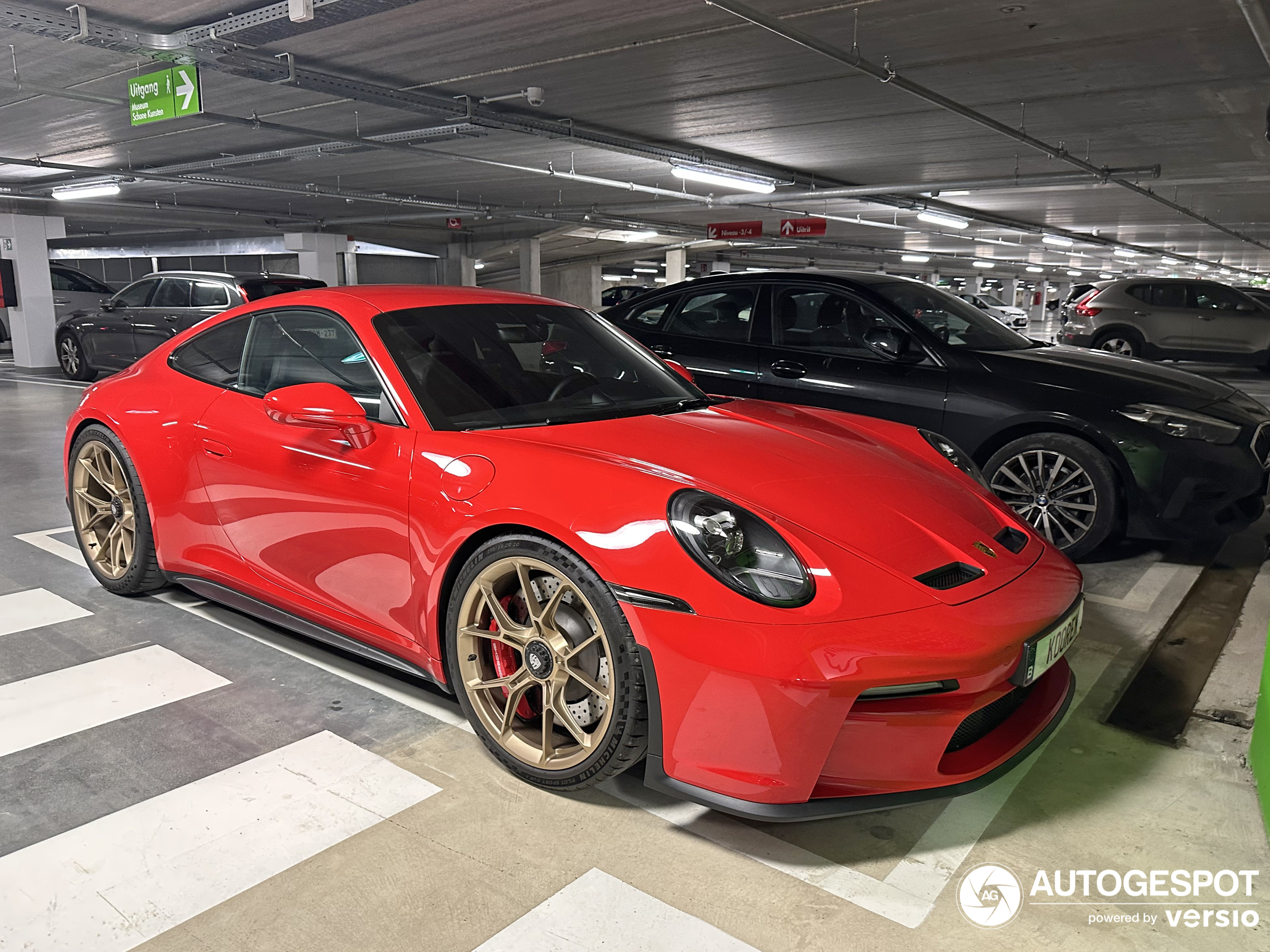 Porsche 992 GT3 Touring