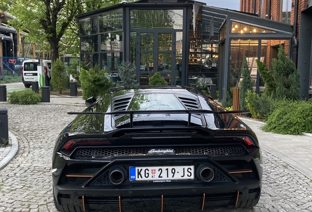 Lamborghini Huracán LP640-4 EVO