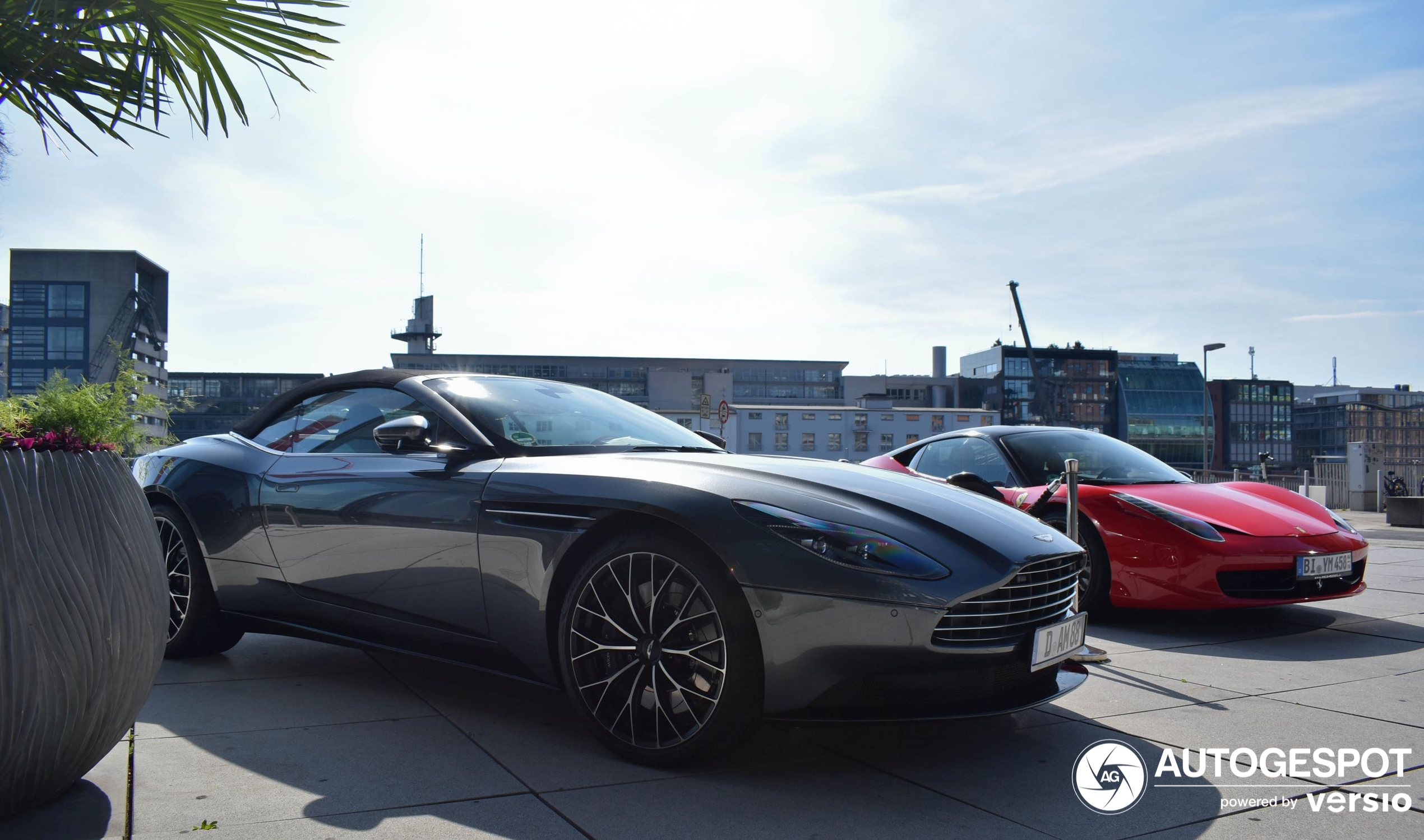 Aston Martin DB11 V8 Volante