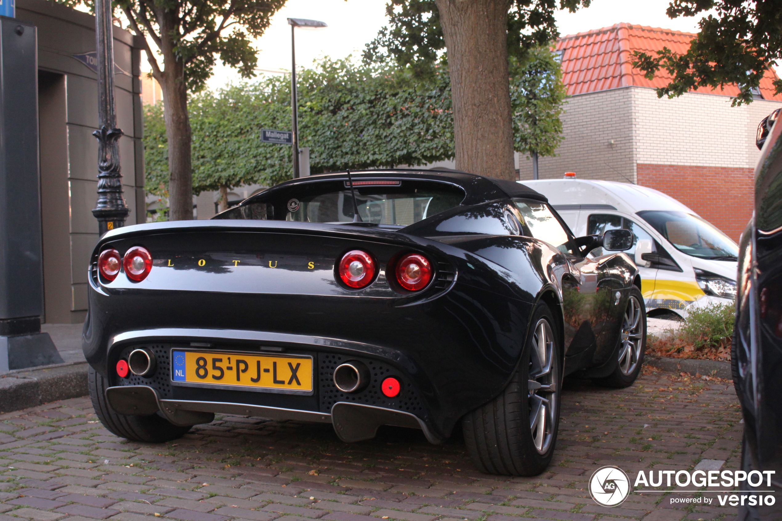 Lotus Elise S2 111S