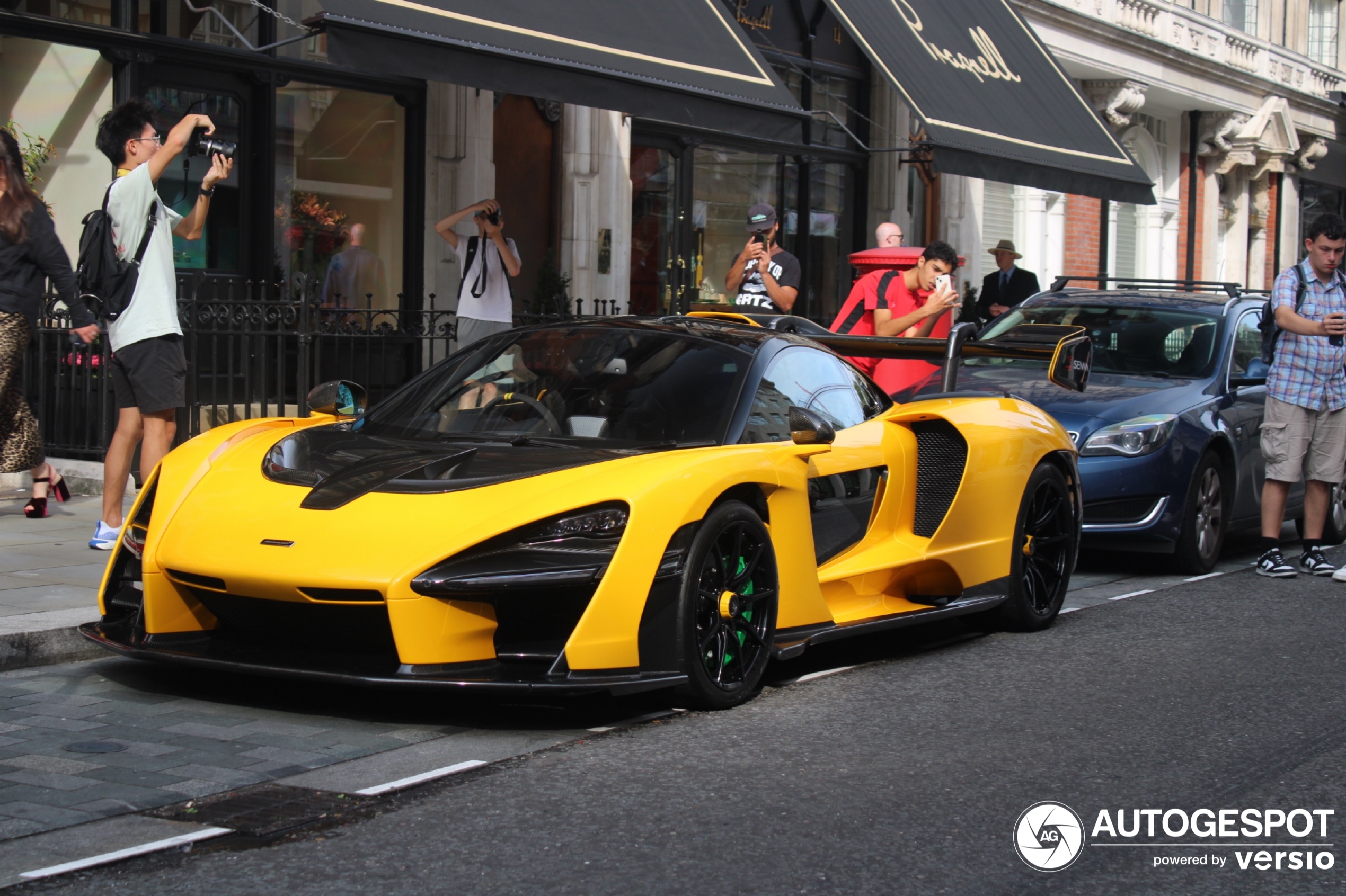 Again this Senna shows up in London
