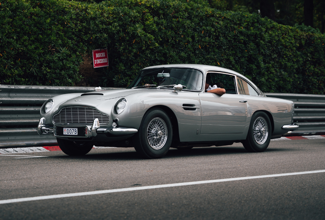 Aston Martin DB5 Goldfinger Continuation