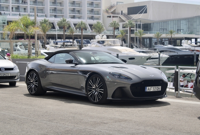 Aston Martin DBS Superleggera Volante