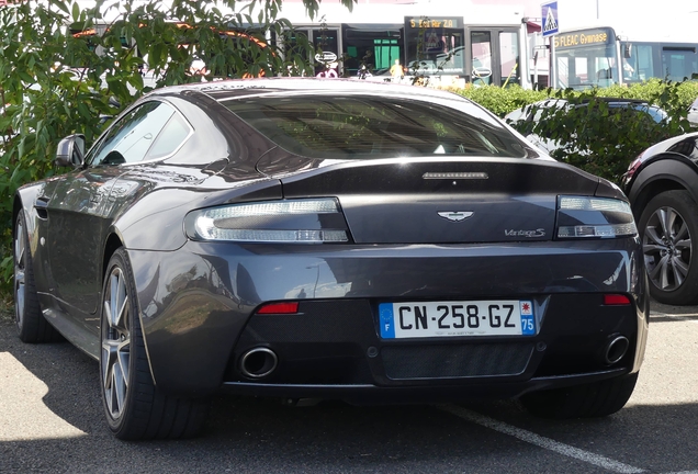 Aston Martin V8 Vantage S