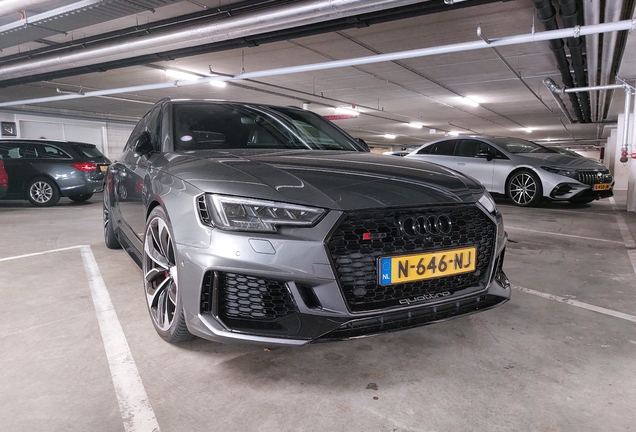 Audi RS4 Avant B9