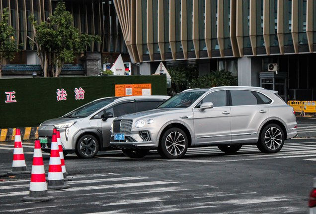 Bentley Bentayga Azure