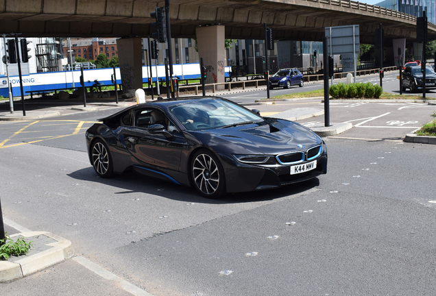 BMW i8