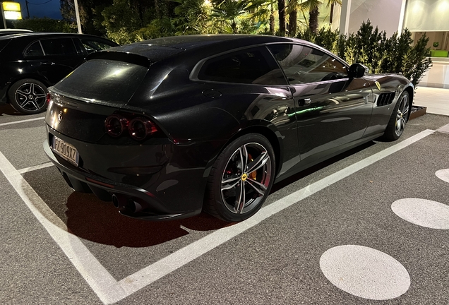 Ferrari GTC4Lusso