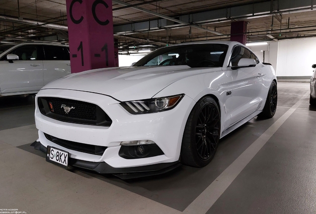 Ford Mustang GT 2015