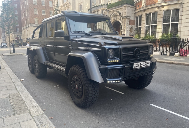 Mercedes-Benz Brabus B63S 700 6x6