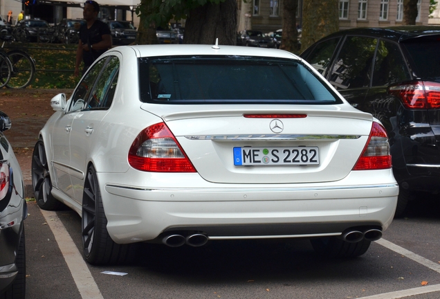 Mercedes-Benz E 63 AMG