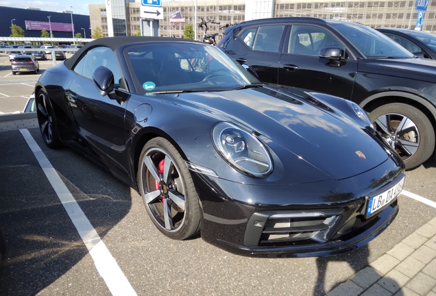 Porsche 992 Carrera S Cabriolet