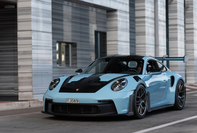 Porsche 992 GT3 RS Weissach Package