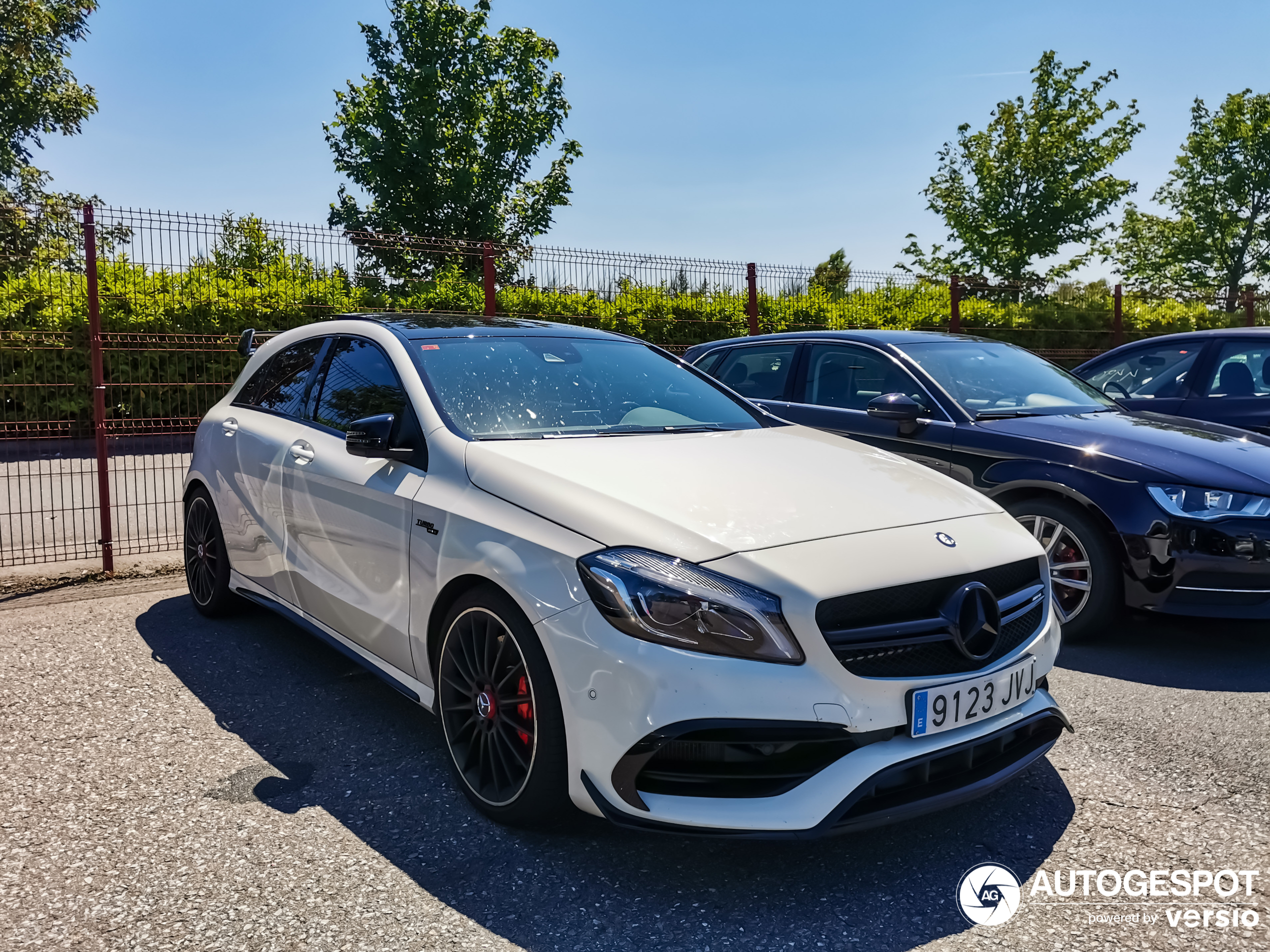 Mercedes-AMG A 45 W176 2015