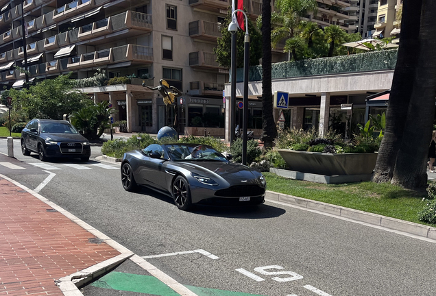 Aston Martin DB11 V8 Volante