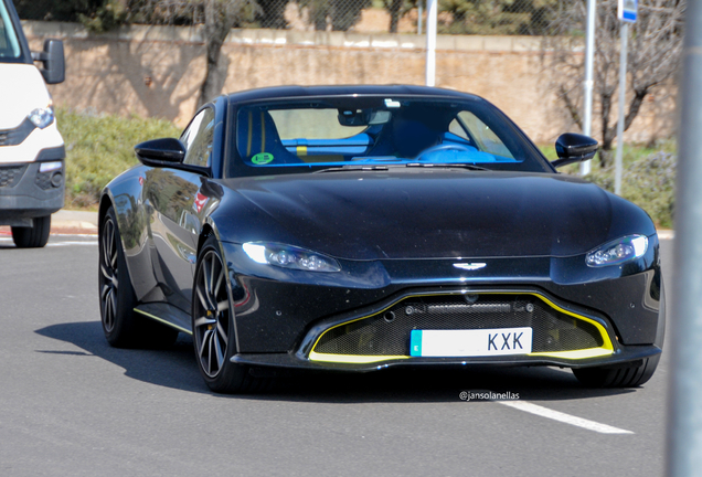 Aston Martin V8 Vantage 2018