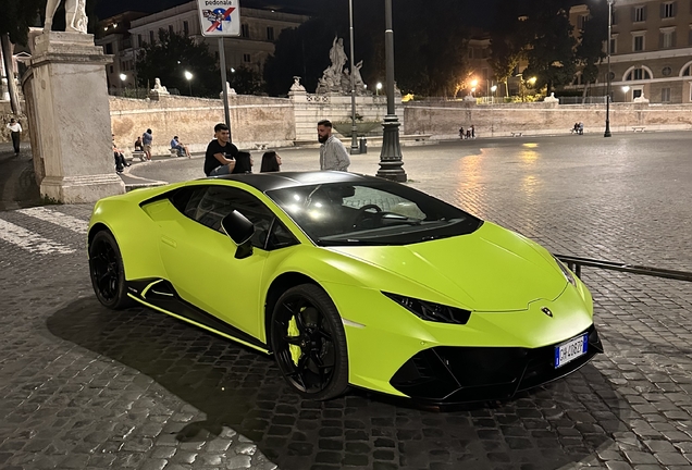 Lamborghini Huracán LP640-4 EVO