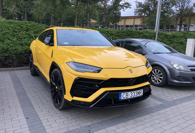 Lamborghini Urus