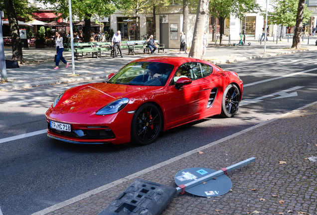 Porsche 718 Cayman S