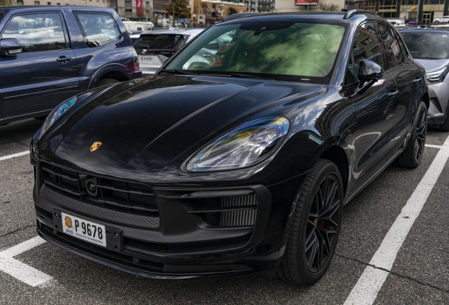 Porsche 95B Macan GTS MkIII