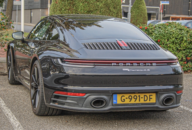 Porsche 992 Carrera 4S